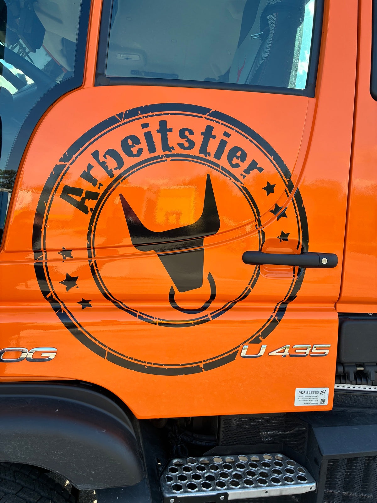 UNIMOG Arbeitstieraufkleber Groß 70cm Durchmesser Schwarz