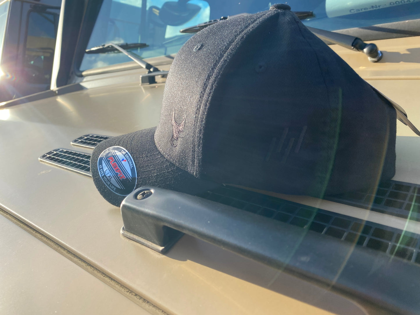 UNIMOG Cap (Flexfit) schwarz Original (L/XL)
