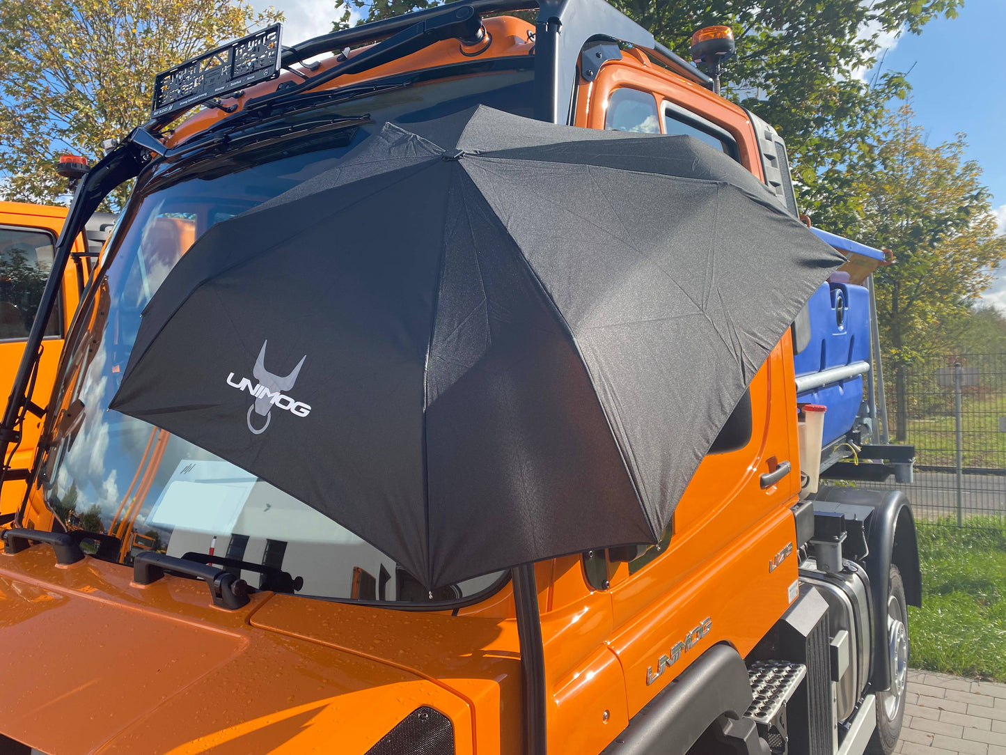 UNIMOG Regenschirm