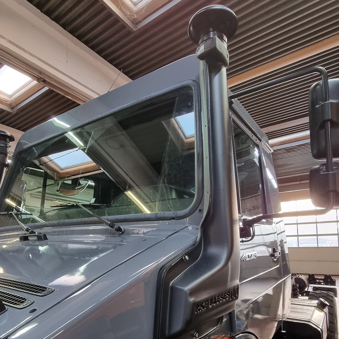 Mercedes-Benz UNIMOG Luftansaugkamin - Unimogshop RKF, Bleses, Unimog, Shop, MB, Trac, mercedesunimog, unimog feuerwehr, unimog agrar, unimog modell, unimog kaufen, unimog wohnmobil, benz, unimog bundeswehr