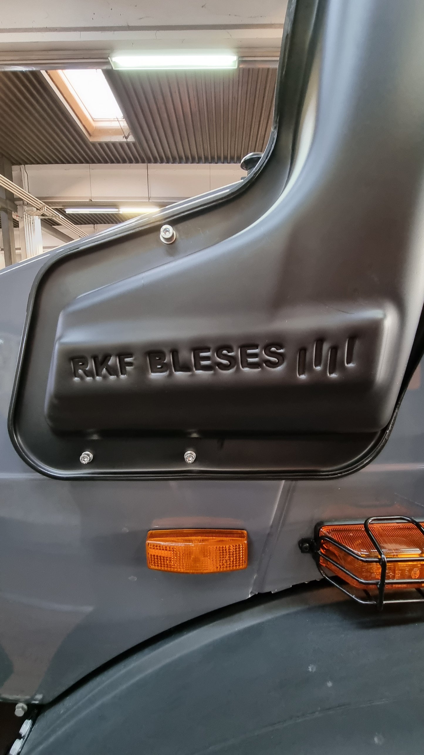 Mercedes-Benz UNIMOG Luftansaugkamin - Unimogshop RKF, Bleses, Unimog, Shop, MB, Trac, mercedesunimog, unimog feuerwehr, unimog agrar, unimog modell, unimog kaufen, unimog wohnmobil, benz, unimog bundeswehr