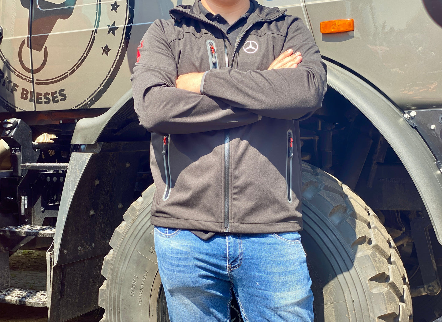 UNIMOG leichte Softshell-Jacke, schwarz - Unimogshop RKF, Bleses, Unimog, Shop, MB, Trac, mercedesunimog, unimog feuerwehr, unimog agrar, unimog modell, unimog kaufen, unimog wohnmobil, benz, unimog bundeswehr