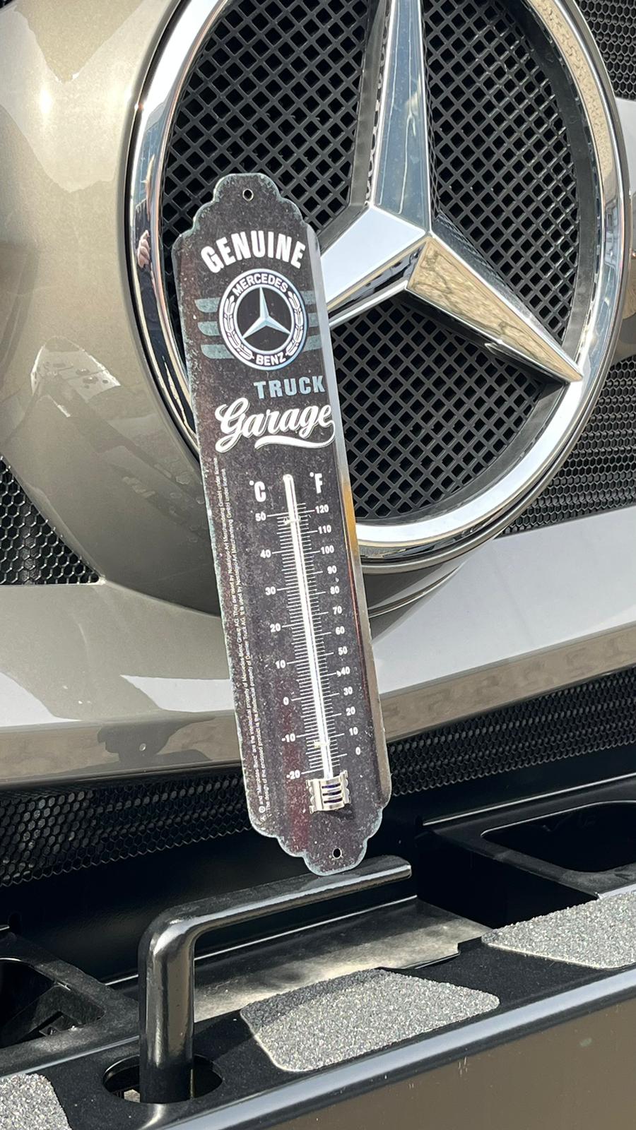 Mercedes-Benz Trucks Garagenthermometer
